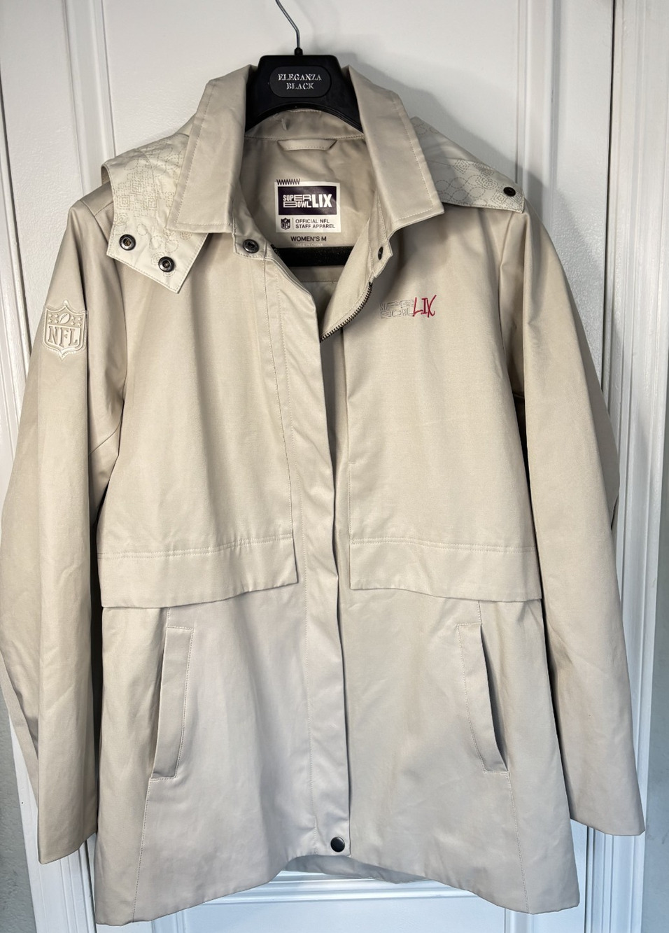 RARE Official NFL Issued Super Bowl LIX Staff Jacket Beige Rain Shell Women's M